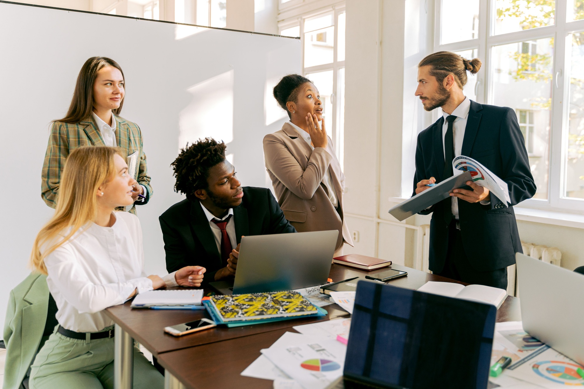 Les 5 forces pour comprendre votre positionnement stratégique